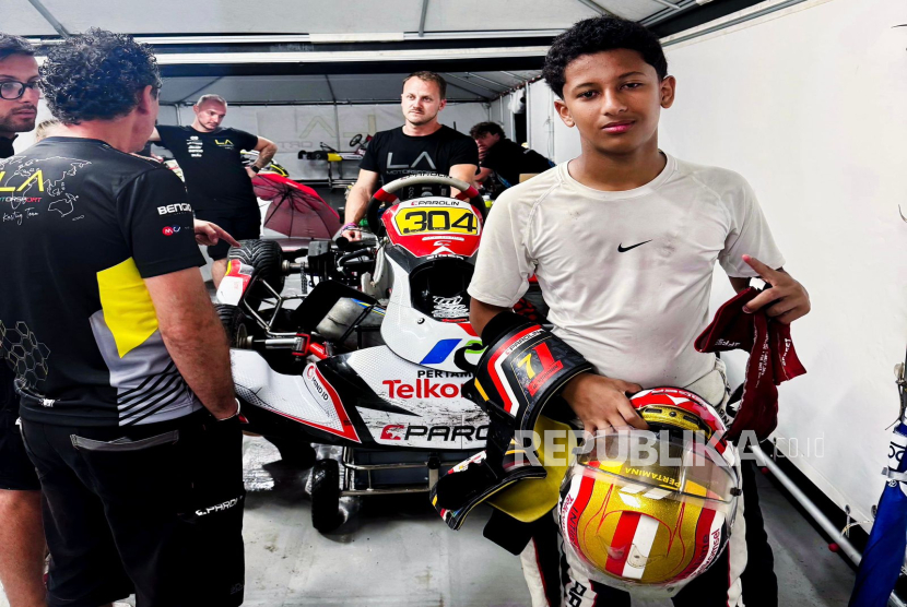 Qarrar Firhand, pembalap Gokart Muda Indonesia, kembali tampil di balapan ROK Cup Italy Round kelima di Sirkuit South Garda, Lonato, Italia yang berakhir Ahad (22/6/2025).