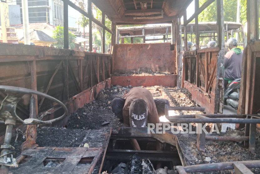 Rezeki Qubil dalam Seonggok Bus Hangus di Markas Gegana