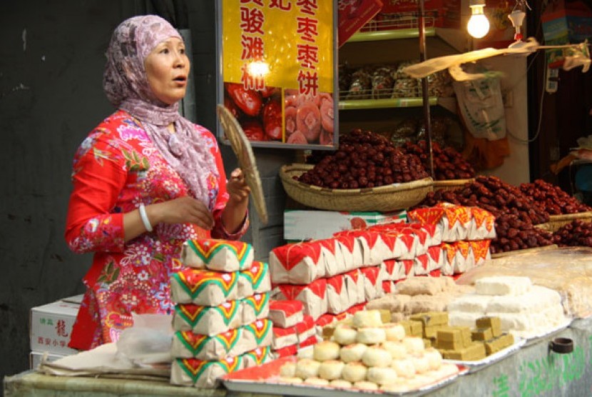 Ragam Snack halal di Muslim Street, Xi'an, Cina