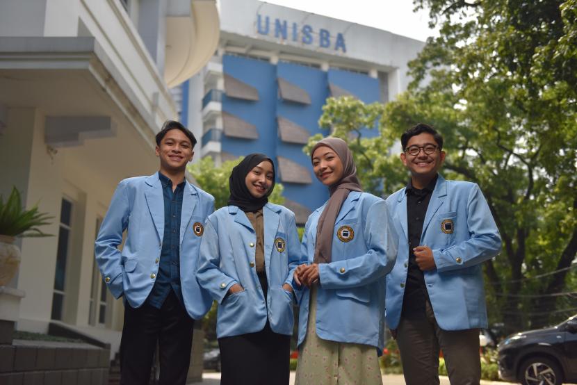 Raih sukses masa depan bersama Unisba.