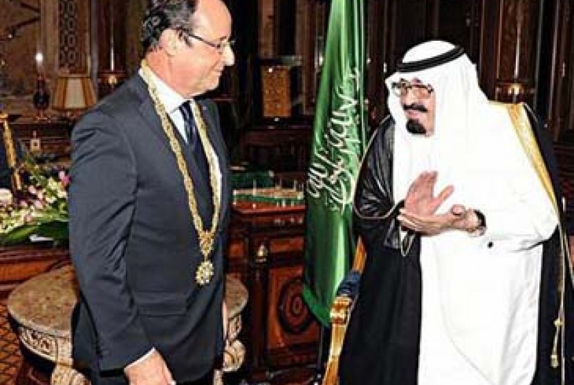 Raja Abdullah bin Abdul Aziz dan Presiden Prancis Francois Hollande