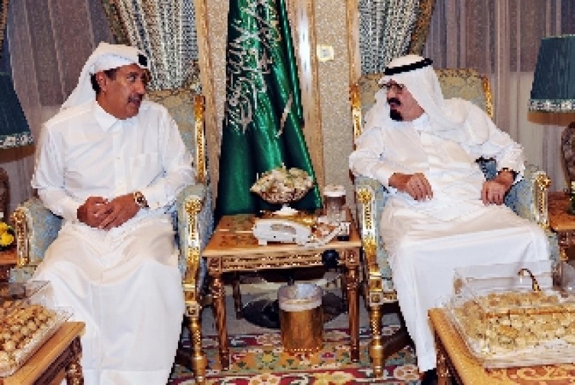  Raja Arab Saudi King Abdullah bin Abdulaziz bertemu Perdana Menteri Qatar Sheikh Hamad bin Jassim bin Jabor Al Thani di Royal Palace, Makkah.