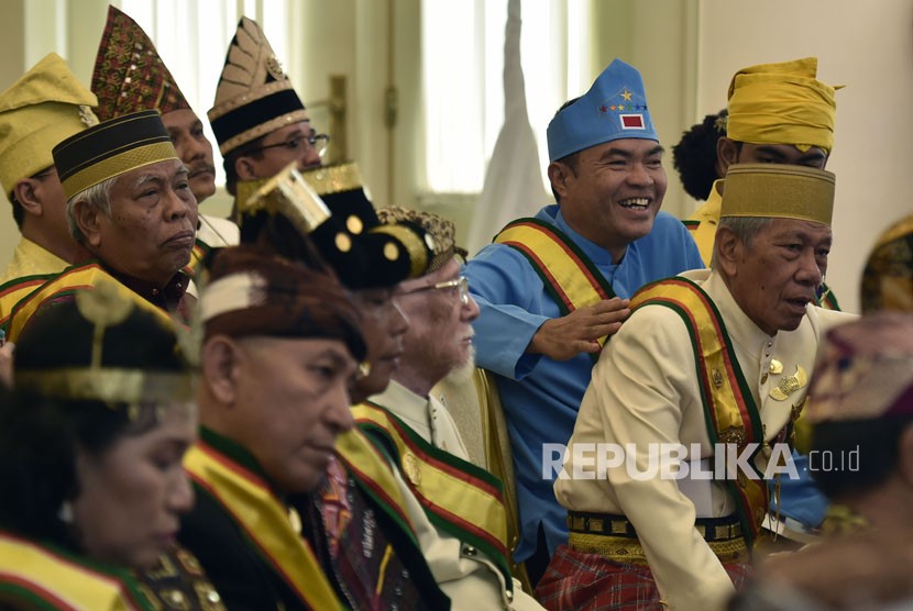 Raja dan Sultan se-Indonesia mengikuti audiensi dengan Presiden Joko Widodo di Istana Bogor, Jawa Barat, Kamis (4/1). 