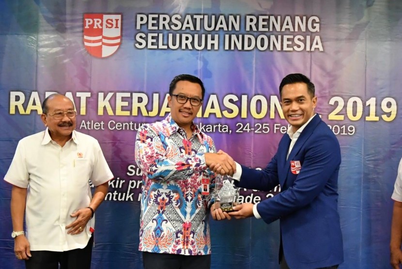 Rakernas PRSI. Menpora Imam Nahrawi menghadiri sekaligus membuka rapat kerja nasional (Rakernas) 2019, Persatuan Renang Seluruh Indonesia (PRSI) di Hotel Atlet Century Park, Senin (25/2). 