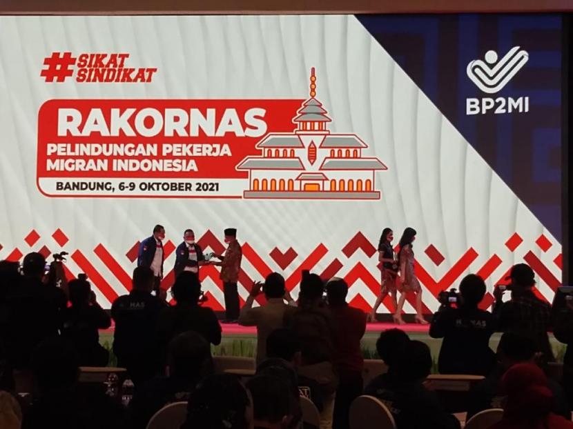 Rakornas Badan Pelindungan Pekerja Migran Indonesia (BP2MI) di Intercontinental, Bandung, Jawa Barat, Kamis 7 Oktober 2021.