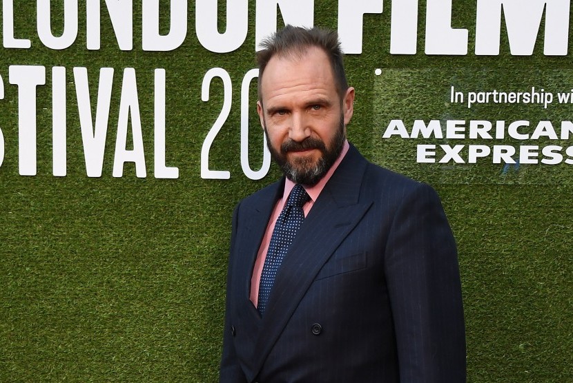 Ralph Fiennes akan memerankan karakter Duke of Oxford dalam prekuel Kingsman.