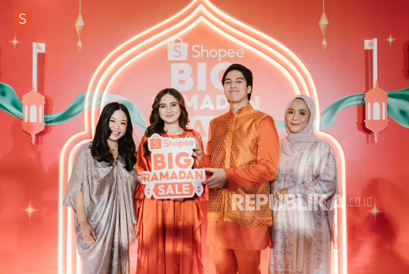 Ramadan makin meriah! Shopee Big Ramadan Sale hadir dengan kejutan spesial, kali ini bersama El Rumi & Syifa Hadju!