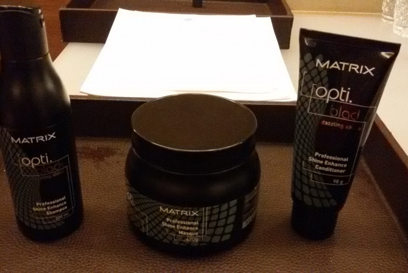 Rangkaian produk Black Spa dari Matrix.