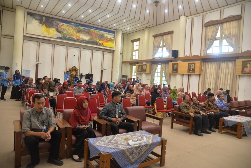 Rapat Anggota Tahunan (RAT) Koperasi Mahasiswa (Kopma) Universitas Negeri Yogyakarta (UNY) di Rektorat UNY.