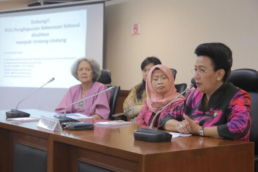 Rapat dengar pendapat Komnas Perempuan dengan DPD RI dipimpin Wakil Ketua DPD RI GKR Hemas