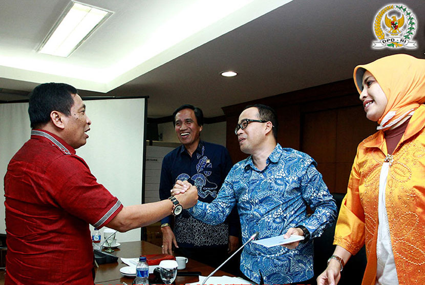    Rapat Kerja Komite I DPD RI dengan Kapolri, Panglima TNI, Kepala UP4B, dan perwakilan masyarakat Papua di Jakarta, Senin (25 Maret 2013).