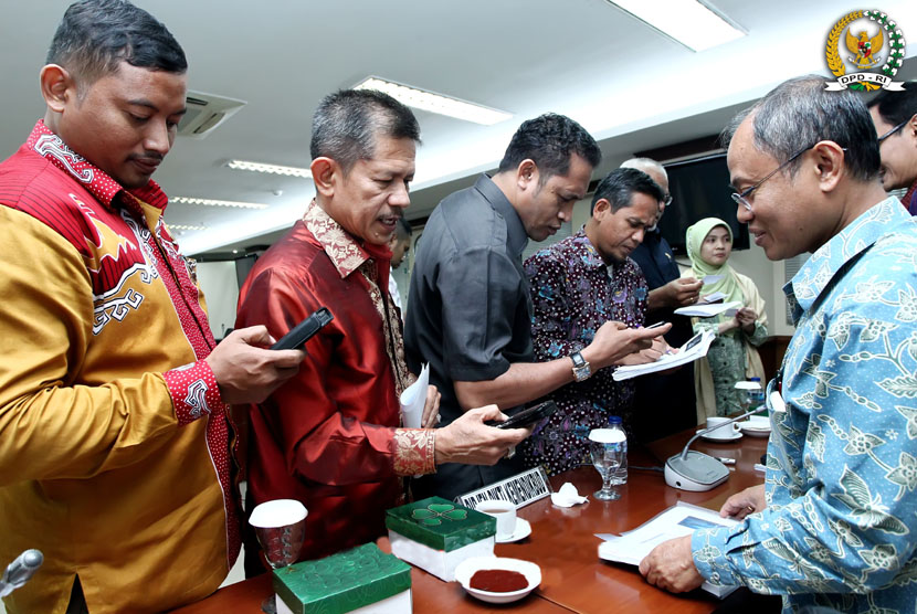  Rapat Kerja Komite II DPD RI dengan Ditjen Dikti Kemendikbud, Jakarta, Selasa (29 Januari 2013).