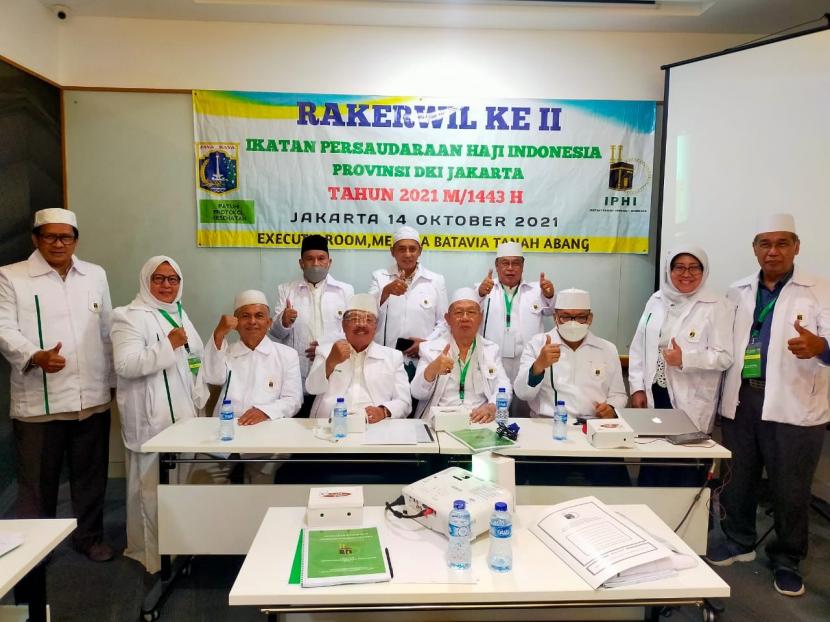  Rapat kerja wilayah (Rakerwil) Pengurus Ikatan Persaudaraan Haji Indonesia (IPHI) digelar, pada Kamis (14/10), di Menara Batavia Jakarta.