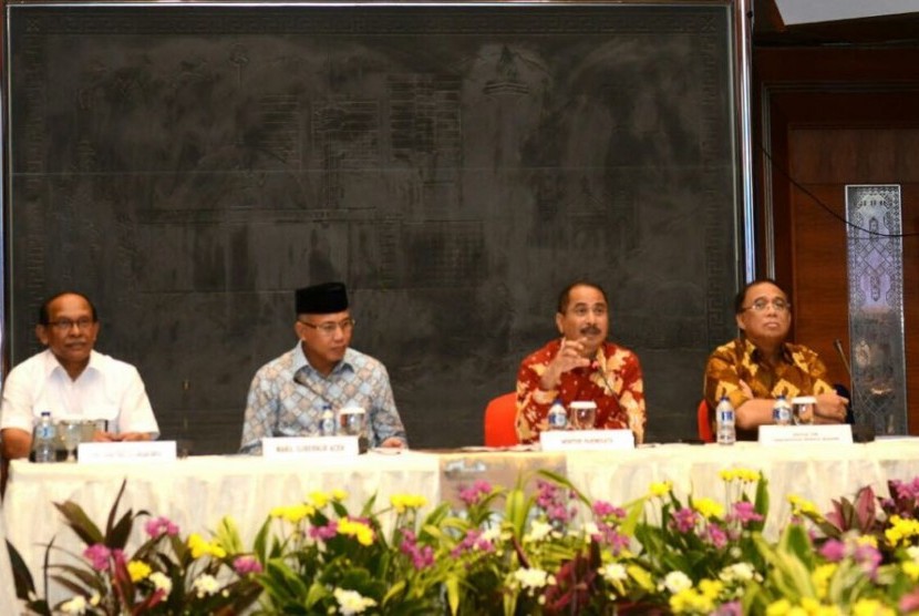 Rapat koordinasi Pelaksanaan Sail Sabang 2017 di Gedung Sapta Pesona, Jakarta, Rabu (25/10).