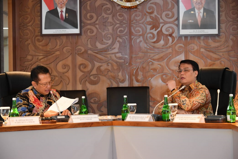 Rapat Pimpinan MPR RI, di Ruang Rapat Pimpinan MPR RI, di kawasan gedung MPR Jakarta, Rabu (9/10).