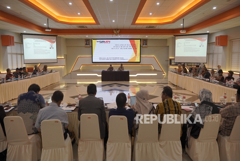 Rapat Pleno pemilihan anggota Majelis Wali Amanat (MWA) periode 2025-2030