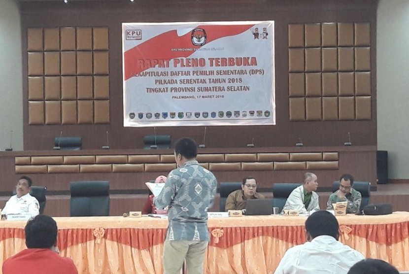 Rapat Pleno Terbuka Rekapitulasi Daftar Pemilih Sementara (DPS) Pilakda Serentak 2018 akhirnya menetapkan jumlah pemilih yang memiliki hak pilih pada pemilihan Gubernur-Wakil Gubernur Sumsel 2018. Rapat pleno dipimpin Ketua KPU Sumsel Aspahani menetapkan DPS  pemilihan Gubernur dan Wakil Gubernur Sumsel 2018 sebanyak 5.713.765 pemilih. 