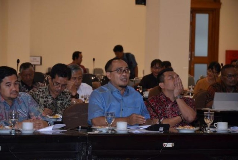 Rapat Tim Panja RUU Kebudayaan Komisi X DPR, di Provinsi Daerah Istimewa Yogyakarta (DIY), Rabu (5/4).