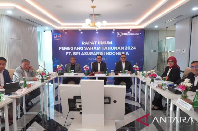 Rapat Umum Pemegang Saham Tahunan 2024 (RUPST) PT BRI Asuransi Indonesia atau BRI Insurance menyetujui pembagian dividen tunai senilai Rp118 miliar kepada pemegang saham untuk tahun buku 2023. 