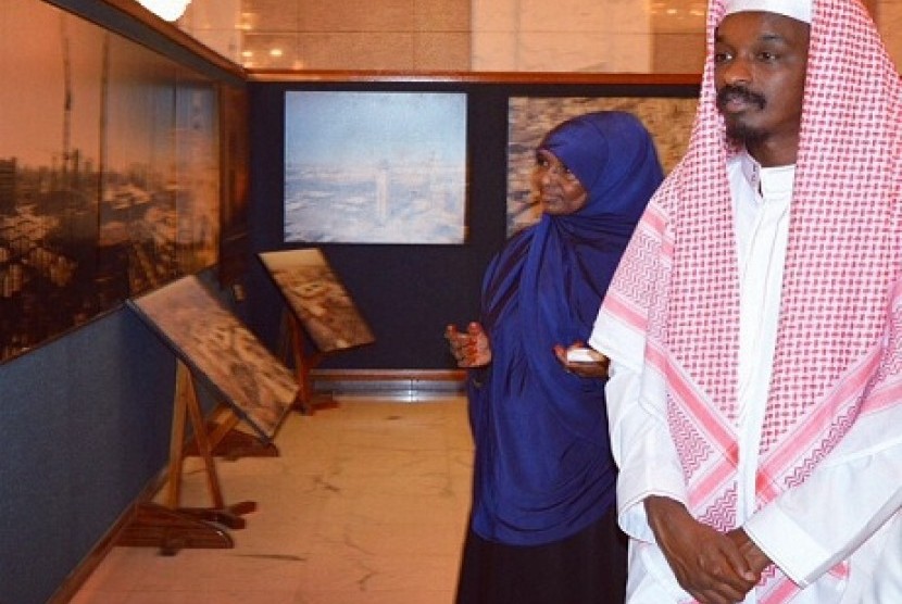 Rapper Knaan dan sang ibu di Tanah Suci
