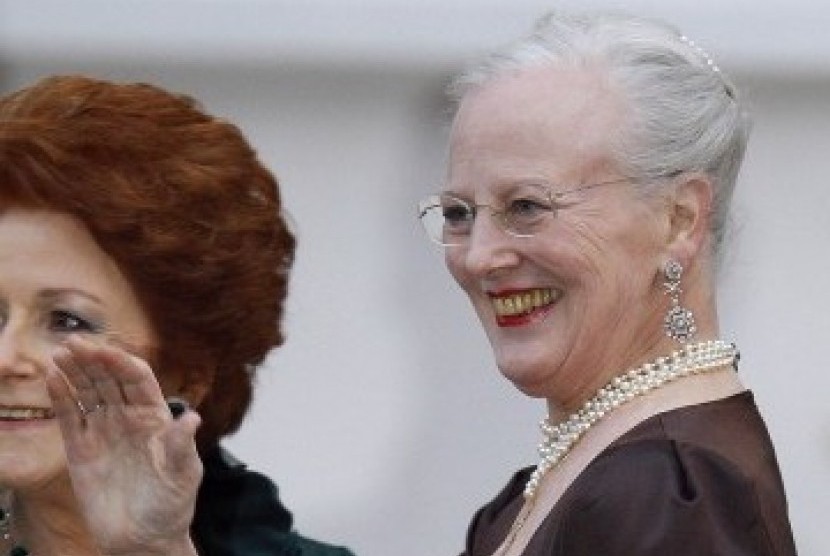 Ratu Denmark, Margrethe (kanan)