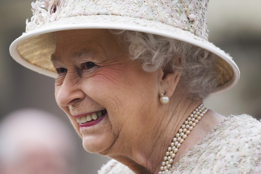 Ratu Elizabeth II pernah bersembunyi di semak-semak Istana (Foto: Ratu Elizabeth)