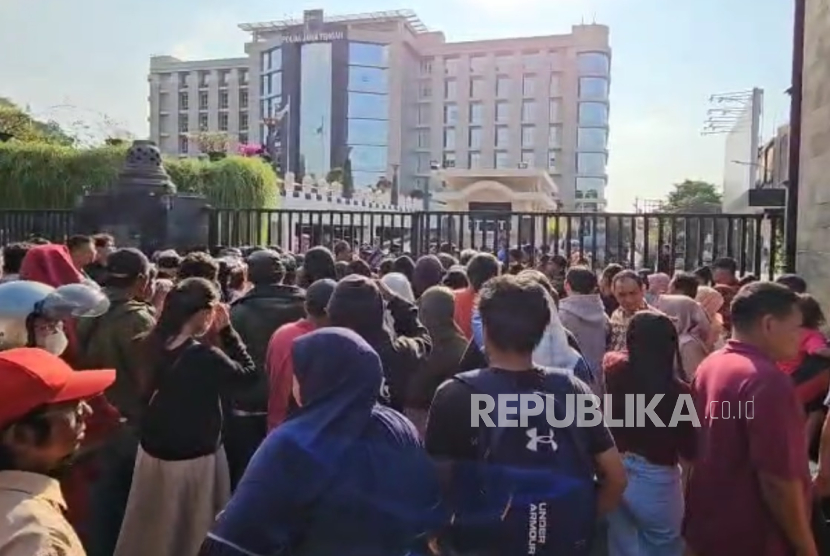 Ilustrasi demo damai.