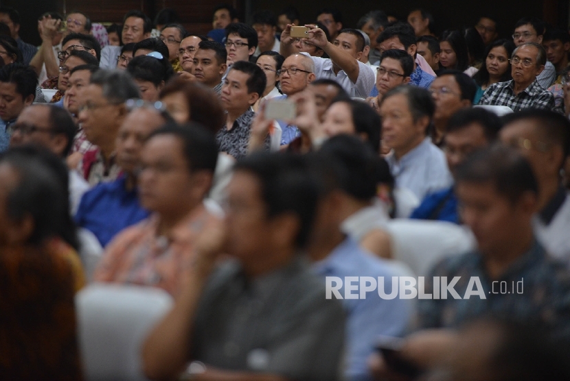 Ratusan peserta mengikuti Seminar Nasional Perpajakan Pasca Tax Amnesty yang digelar di Auditorium Kwik Kian Gie School of Business, Jakarta, Rabu (10/5).