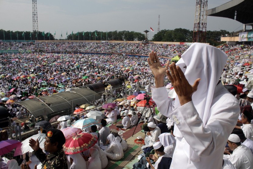 Ratusan ribu warga Nahdliyin mengikuti Istighosah Kubro di Gelora Delta Sidoarjo, Jawa Timur (Ilustrasi)