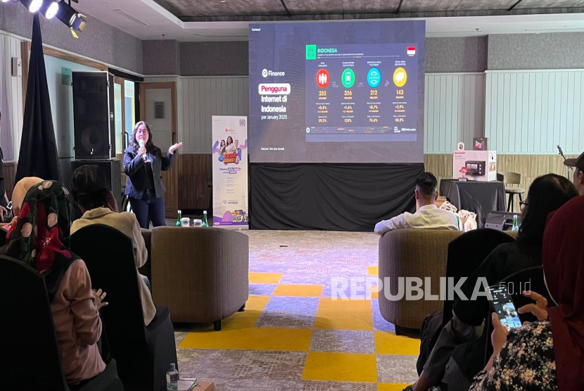 Ratusan UMKM mengikuti seminar bertajuk Peluang di Era Digital untuk UMKM di Yogyakarta, Sabtu (28/6/2025). 