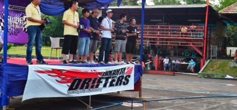 RC Drift 'Turun Gunung' di Sentul City - Jakarta RC Drift