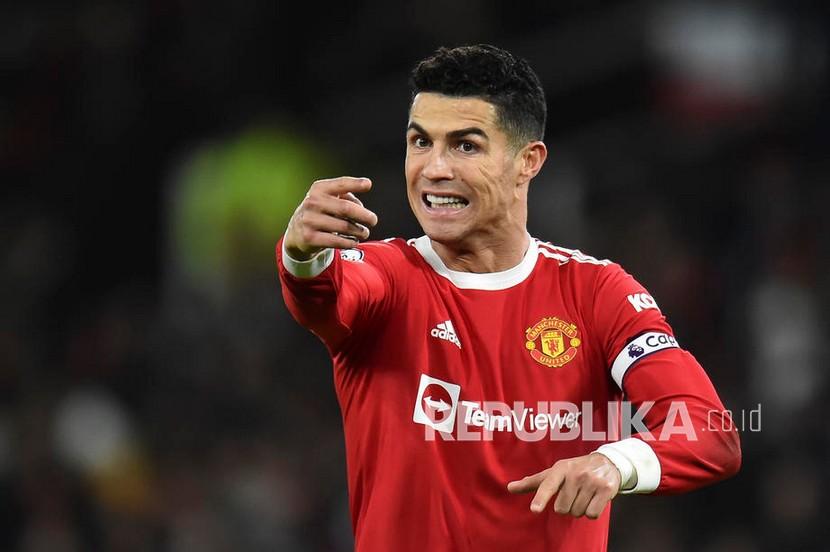 Reaksi Cristiano Ronaldo dari Manchester United pada pertandingan Liga Inggris antara Manchester United dan Wolverhampton Wanderers di Manchester, Inggris, Selasa (4/1/2022) dini hari WIB.