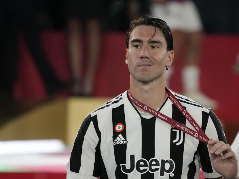 Reaksi Dusan Vlahovic dari Juventus setelah pertandingan sepak bola final Piala Italia antara Juventus dan Inter Milan di Stadio Olimpico di Roma, Italia, Rabu, 11 Mei 2022.