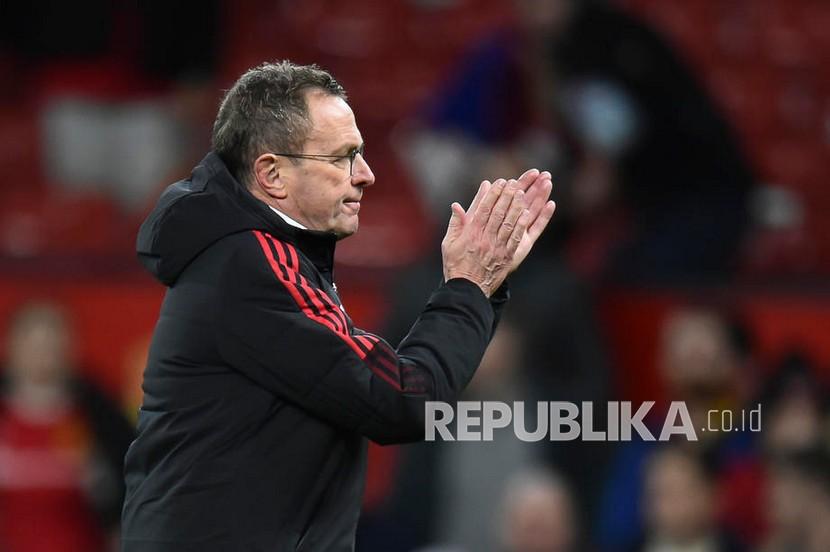 Reaksi manajer sementara Manchester United Ralf Rangnick setelah kalah dalam pertandingan Liga Inggris antara Manchester United dan Wolverhampton Wanderers di Manchester, Inggris, Selasa (4/1/2022) dini hari WIB.