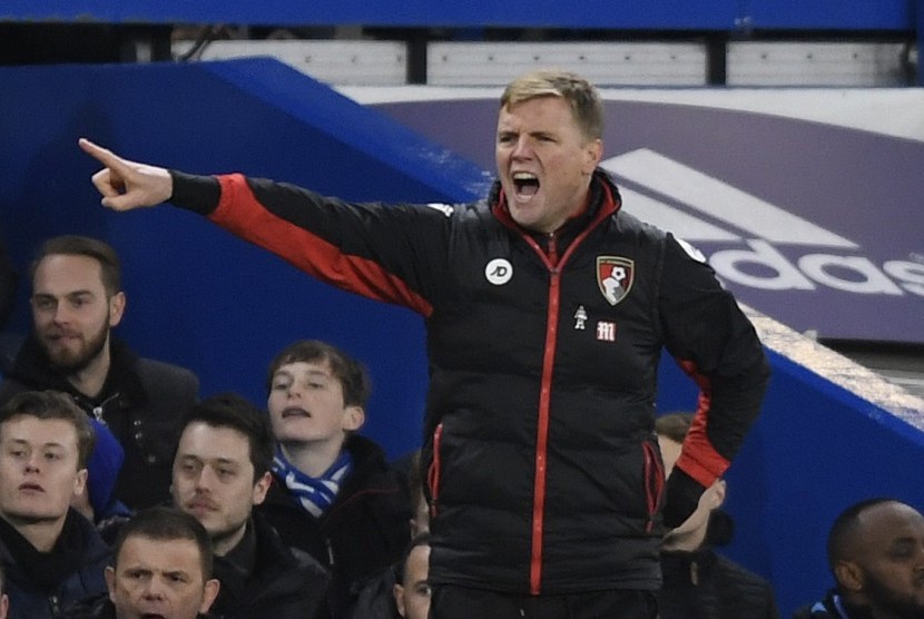 Reaksi pelatih Bournemouth, Eddie Howe pada laga Liga Primer lawan Chelsea di Stamford Bridge, Senin (26/12). Bournemouth kalah 0-3.