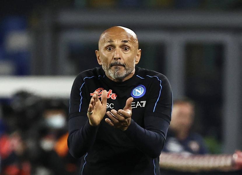 Reaksi pelatih kepala Napoli Luciano Spalletti selama pertandingan sepak bola Serie A Italia.