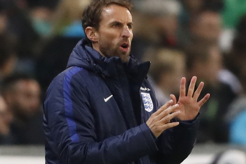 Reaksi pelatih timnas Inggris, Gareth Southgate pada laga kualifikasi Piala Dunia 2018 lawan Slovenia, di stadion Stozice, Ljubljana, Rabu (12/10) dini hari WIB. Laga berakhir imbang 0-0.