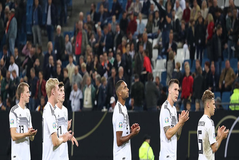 Reaksi pemain Jerman setelah kalah 2-4 dari tim Belanda dalam Kualifikasi Piala Eropa 2020
