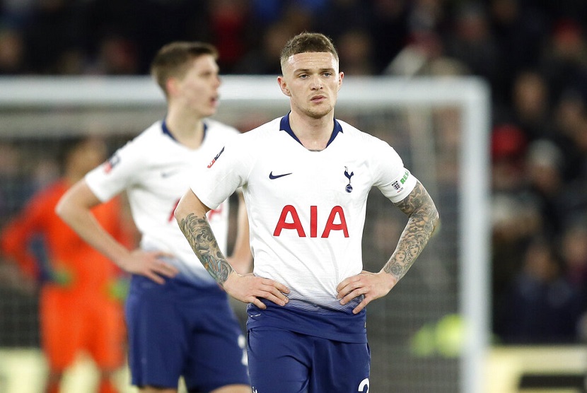  Reaksi pemain Tottenham Kieran Trippier atas hasil yang didapat usai pertandingan Tottenham Hotspur melawan Crystal Palace di Putaran keempat FA Cup, di Selhurst Park, London, Ahad (27/1) waktu setempat