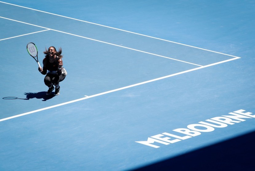 Reaksi Serena Willams setelah menang pada babak perempat final Australia Terbuka 2017 setelah mengalahkan, Johanna Konta, pada Rabu (25/1).