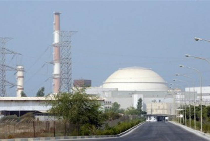 Reaktor nuklir Iran yang terletak di selatan kota Bushehr, Iran.