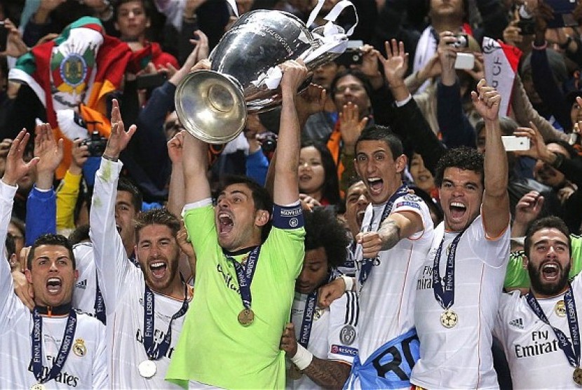 Real Madrid sukses raih gelar kesepuluh Liga Champions setelah berhasil menumbangkan Atletico Madrid pada partai final di stadion Eztadio da Luz, Lisbon, Portugal Ahad (26/5) dini hari dengan skor 4-1.