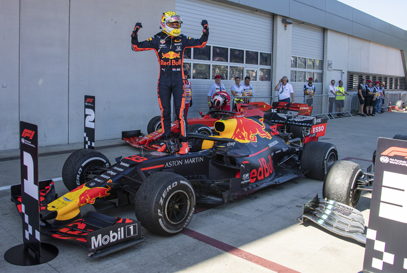 Corona menyebabkan teknisi tim Red Bull yang berasal dari Jepang sulit bepergian (Foto: ilustrasi tim Red Bull)