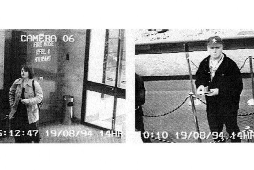 Rekaman CCTV yang dikeluarkan berkenaan dengan perampokan di Melbourne, Australia di 1994.