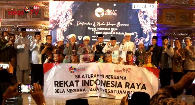 Rekat Indonesia Raya menggelar silaturahim berbagai tokoh nasional dan agama demi keutuhan NKRI di Puri Wira Bhakti, Kota Bekasi, Jawa Barat, Sabtu (16/4/2022).