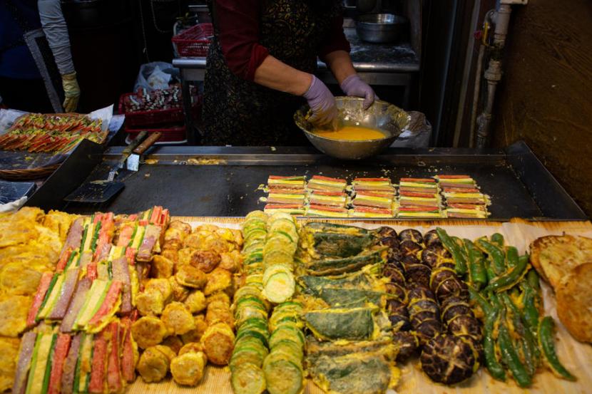 Rekomendasi street food Korea yang cocok disantap saat musim dingin. (ilustrasi)