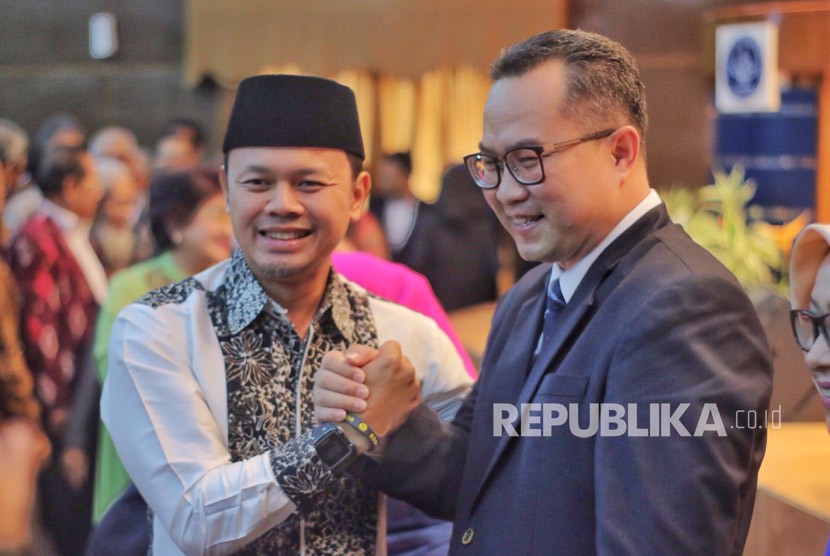 Wali Kota Bogor Bima Arya Sugiarto bersama Ketua Umum ICMI Prof Arif Satria.