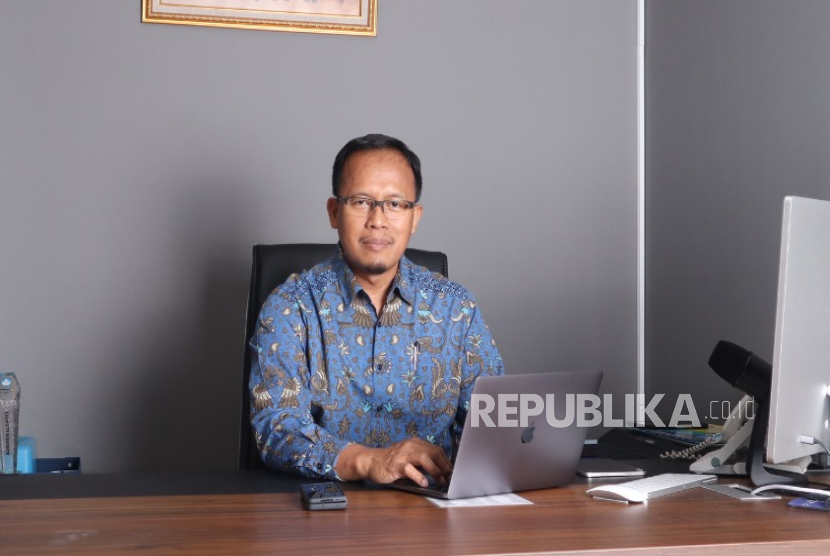 Rektor UBSI, Prof. Dr. Ir. Mochamad Wahyudi