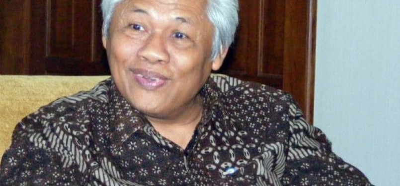 Rektor UGM Prof Sudjarwadi