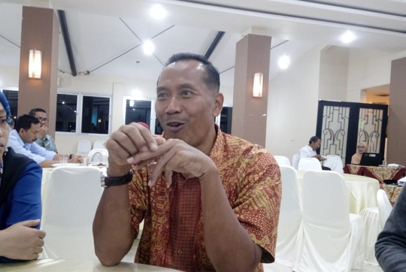 Rektor UMM, Fauzan saat diwawancarai wartawan di Sengkaling, Malang. 